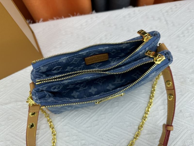 Louis Vuitton Hobo Bags